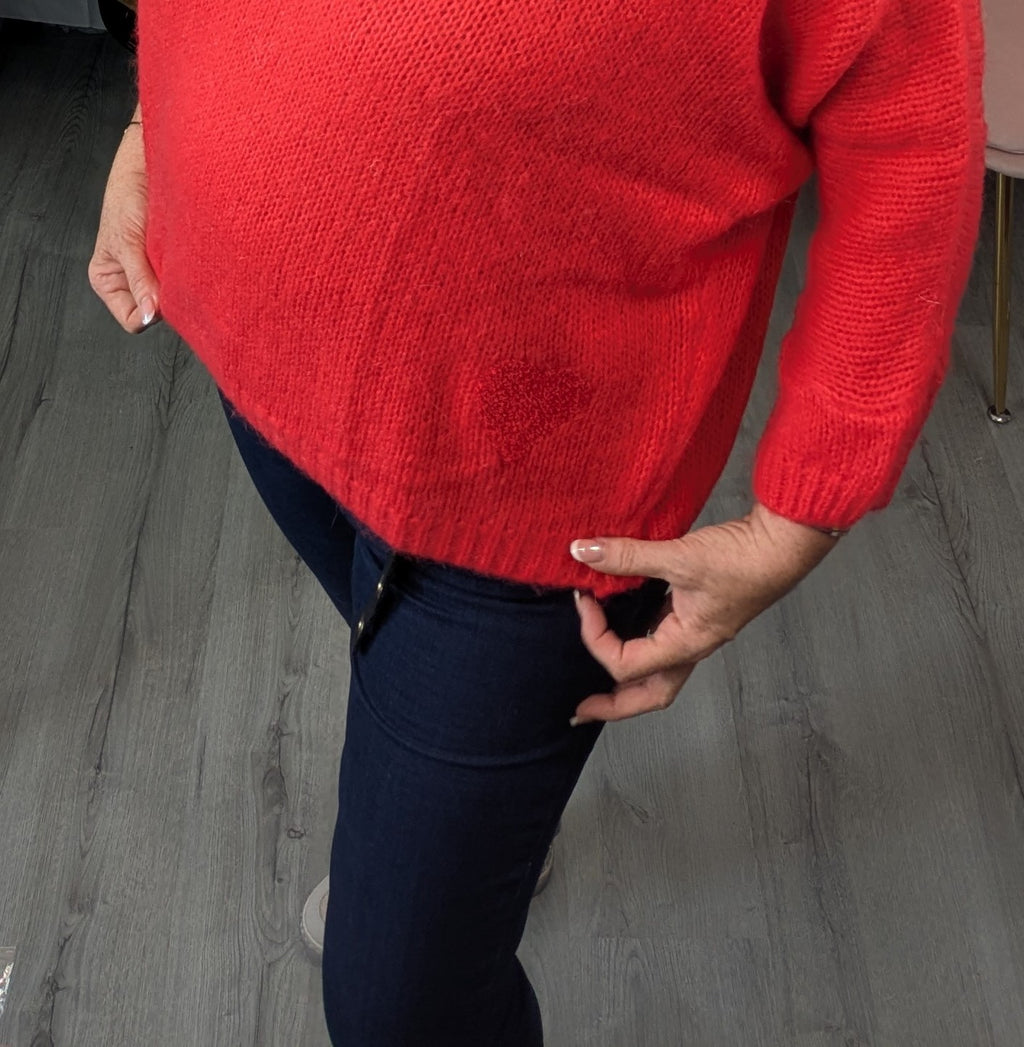 PULL ROUGE MOHAIRE AVEC COEUR TON SUR TON EN PILOU PILOU